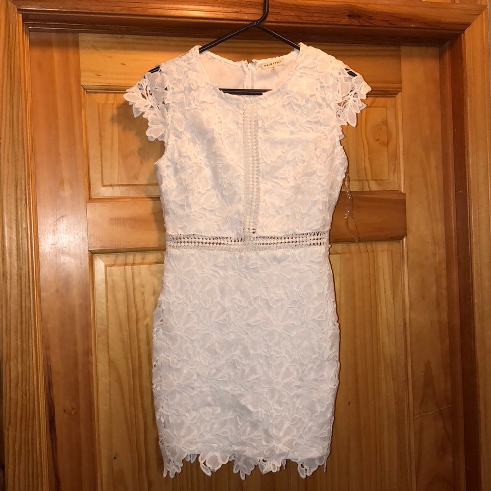 White lace dress